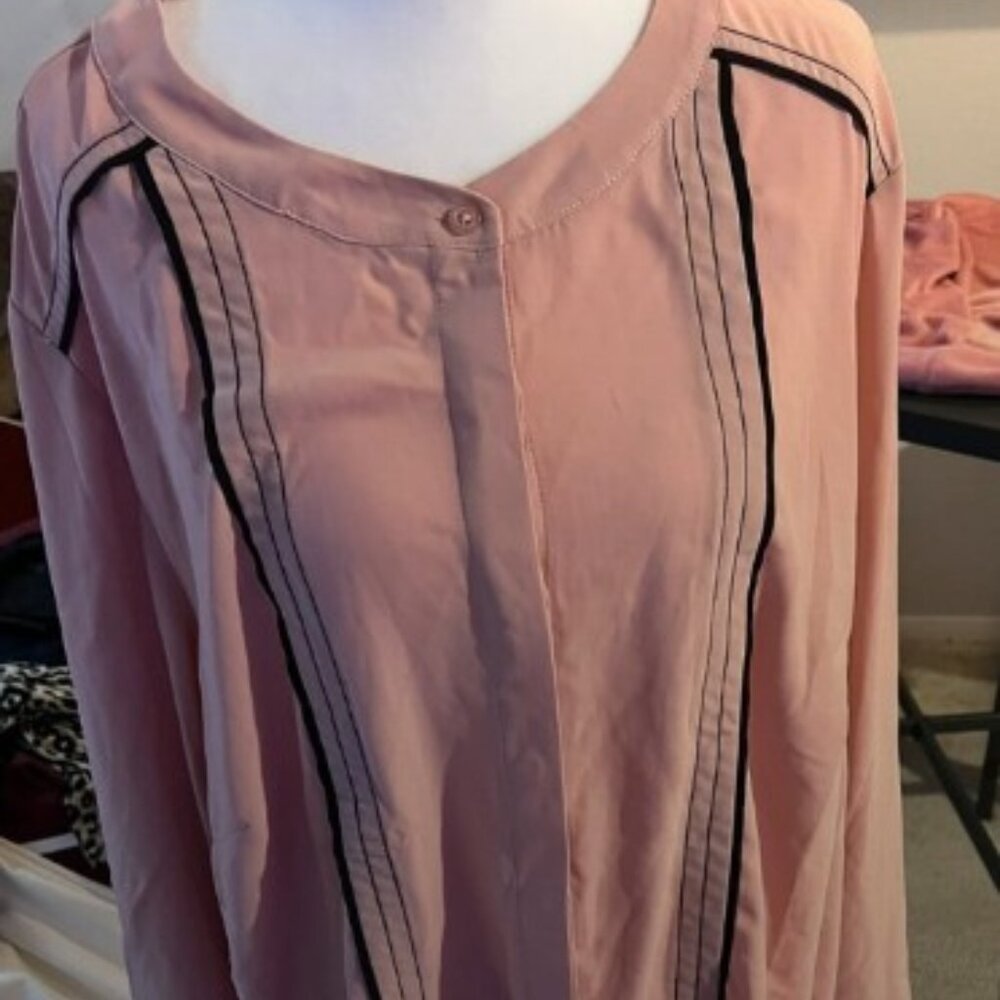 ELOQUII Pink blouse Sz 22